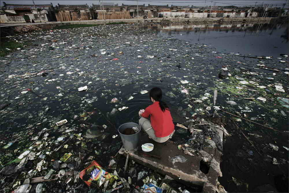 Половина всех водных ресурсов Китая непригодна для питья